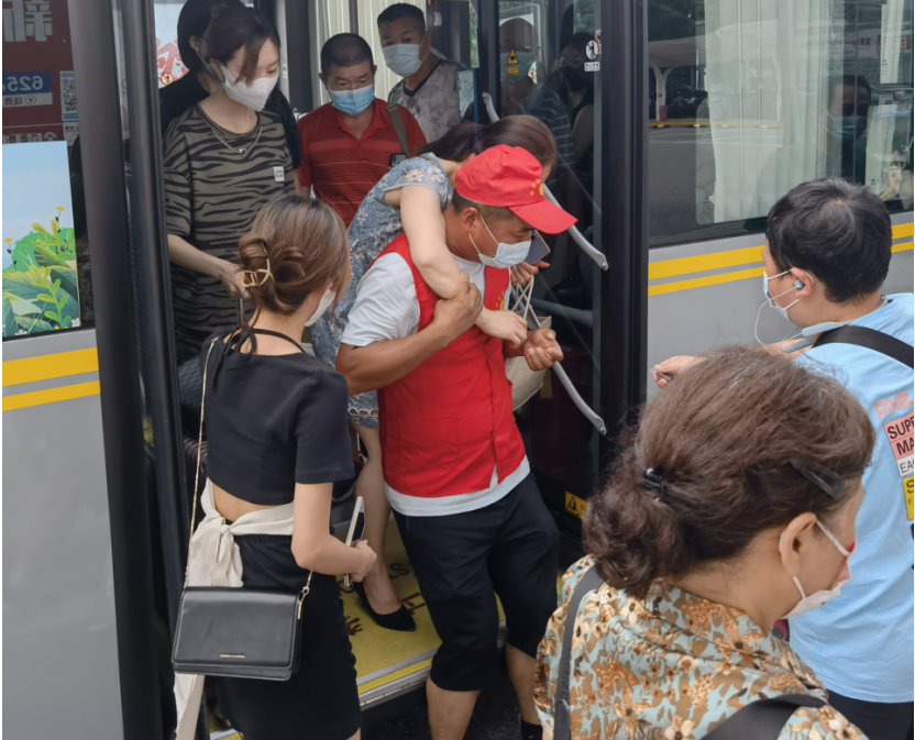 国产精品v欧美精品∨日韩